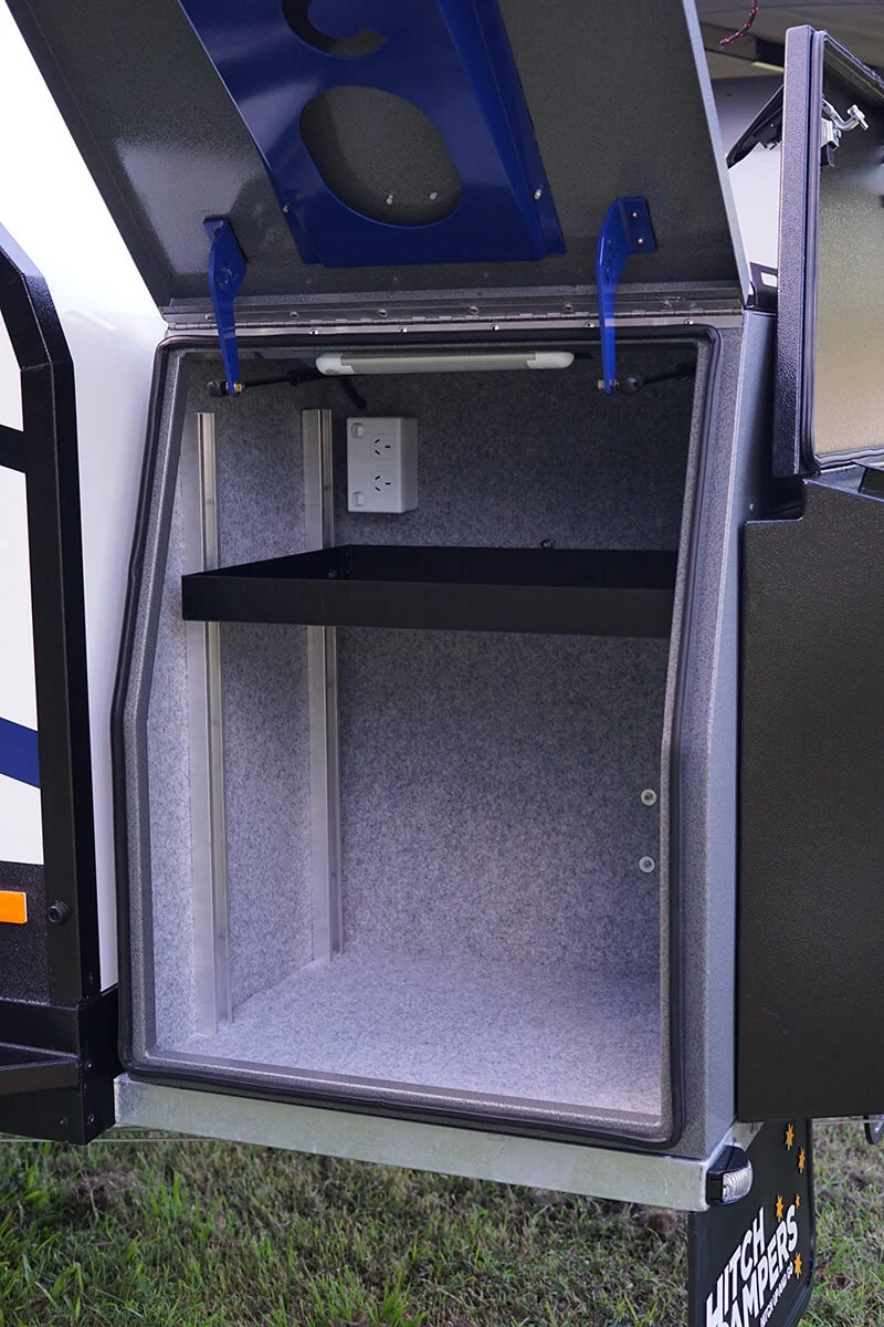 HC-FRONTBOOT